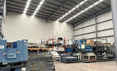 FRACC. IND. SANTA ELENA: NAVE INDUSTRIAL Y BODEGAS CON RAMPA NIVELADORA