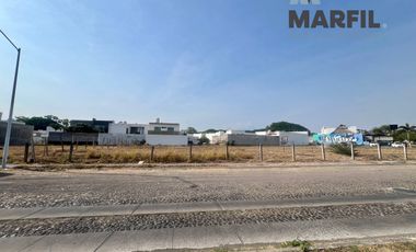 Terreno Comercial en Renta