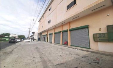 ALQUILO LOCAL EN LA CHORRERA 140MTS