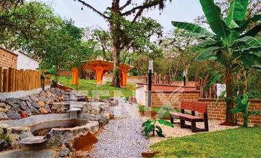 Venta de terrenos en Fraccionamiento Residencial en Coatepec