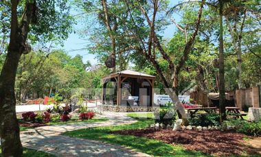 Venta de terrenos en Fraccionamiento Residencial en Coatepec