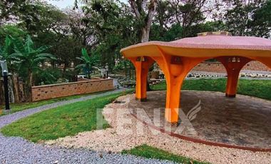 Venta de terrenos en Fraccionamiento Residencial en Coatepec