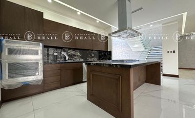 RESIDENCIA  EN VENTA EN LOMAS DE SAN CHARBEL