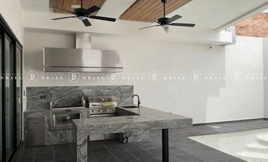 RESIDENCIA  EN VENTA EN LOMAS DE SAN CHARBEL