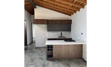SE VENDE CASA DE PRIMER PISO EN LA CEJA PARA ESTRENAR