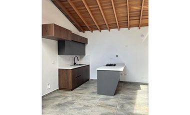 SE VENDE CASA DE PRIMER PISO EN LA CEJA PARA ESTRENAR