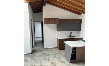 SE VENDE CASA DE PRIMER PISO EN LA CEJA PARA ESTRENAR