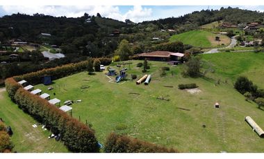 SE ARRIENDA CASA/LOTE RESTAURANTE ALTO LAS PALMAS / 8000 m²