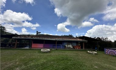 SE ARRIENDA CASA/LOTE RESTAURANTE ALTO LAS PALMAS / 8000 m²