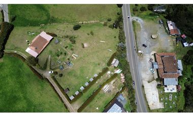 SE ARRIENDA CASA/LOTE RESTAURANTE ALTO LAS PALMAS / 8000 m²