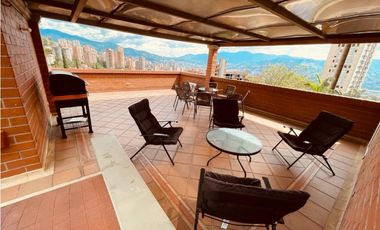 Casa en Venta en el Alto del Poblado Medellín