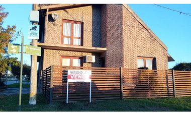 VENDE CASA EN CORONEL ARNOLD