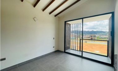 VENTA CASA 147 mts2 LA CEJA SECTOR DEL VALLES - D