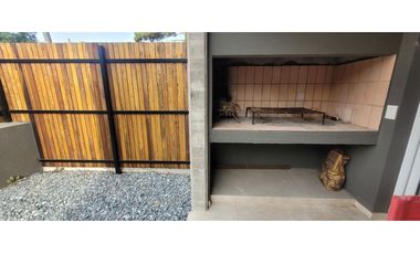 Departamento 3 Amb con patio y Garage A estrenar