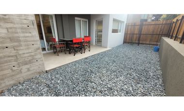 Departamento 3 Amb con patio y Garage A estrenar