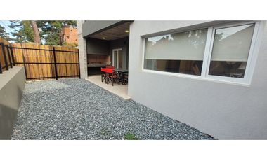 Departamento 3 Amb con patio y Garage A estrenar