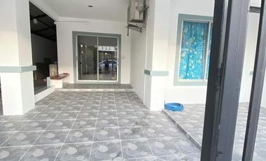 2 Bedroom Townhouse for sale at Jessada 9