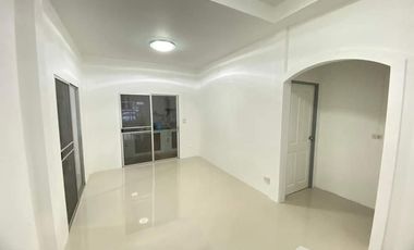 2 Bedroom Townhouse for sale at Jessada 9