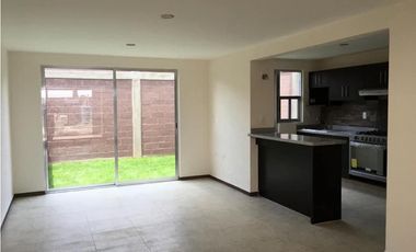 Casa En Venta En Fraccionamiento En Cuautlancingo