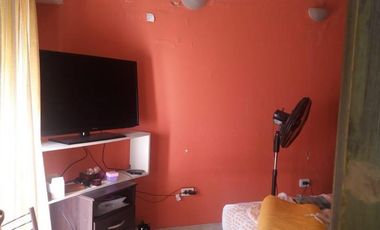 VENTA LOCAL C/2 CASAS DE 3 Y 4 AMB. S/AV. GAONA  MUY BUEN ESTADO