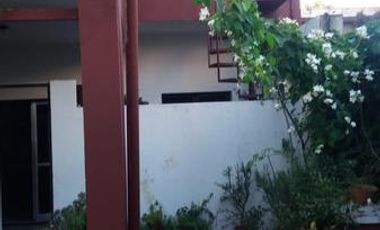 VENTA LOCAL C/2 CASAS DE 3 Y 4 AMB. S/AV. GAONA  MUY BUEN ESTADO
