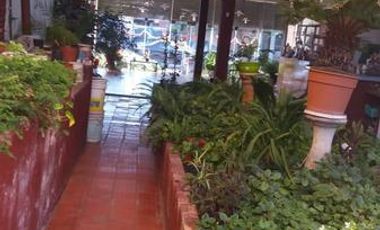 VENTA LOCAL C/2 CASAS DE 3 Y 4 AMB. S/AV. GAONA  MUY BUEN ESTADO