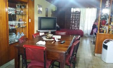 VENTA LOCAL C/2 CASAS DE 3 Y 4 AMB. S/AV. GAONA  MUY BUEN ESTADO