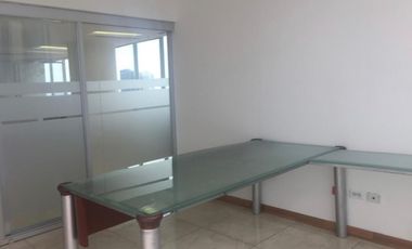 VENTA OFICINA PH F&F TOWER