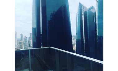 VENTA OFICINA PH F&F TOWER