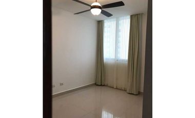 Venta de apartamento en Costa del Este, PH Brisa Marina