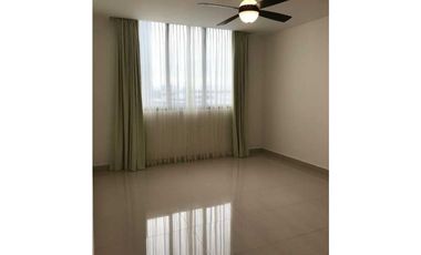 Venta de apartamento en Costa del Este, PH Brisa Marina