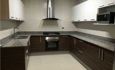 Venta de apartamento en Costa del Este, PH Brisa Marina