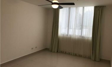 Venta de apartamento en Costa del Este, PH Brisa Marina