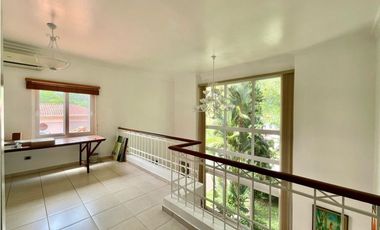Se vende increíble casa en Camino de Cruces. (MM)