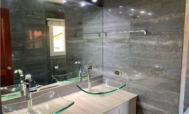 Se vende increíble casa en Camino de Cruces. (MM)