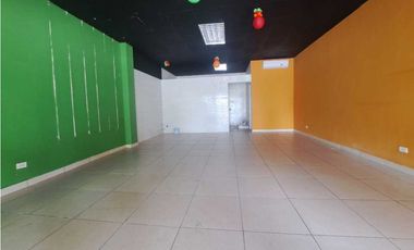 ALQUILO LOCAL BRISAS DEL GOLF PLANTA BAJA PLAZA COMERCIAL