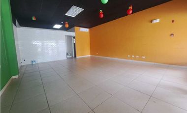 ALQUILO LOCAL BRISAS DEL GOLF PLANTA BAJA PLAZA COMERCIAL