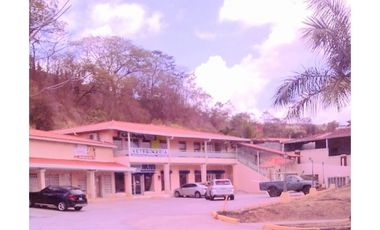 ALQUILO LOCAL BRISAS DEL GOLF PLANTA BAJA PLAZA COMERCIAL