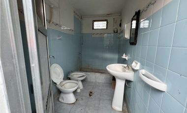 Vendo Locales y Departamentos en 1° de Mayo, Entre Ríos.