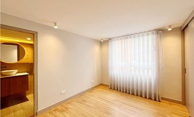 APARTAMENTO REMODELADO EL POBLADO SECTOR CASTILLA