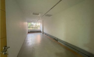 SE ARRIENDA- VENDE OFICINA POBLADO