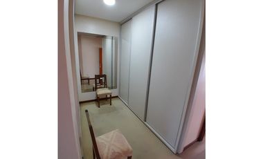 Casa 4 ambientes con dependencia — Zona San Carlos