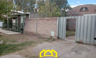 AMPLIO GALPÓN A LA VENTA