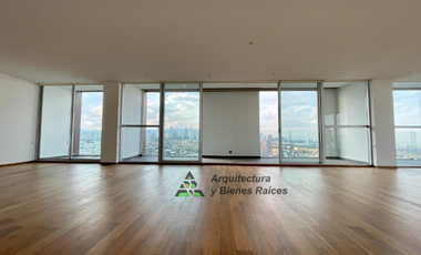 Espectacular PH en Venta (Tres Cumbres)