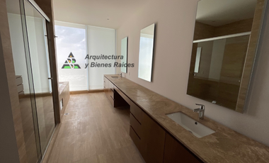 Espectacular PH en Venta (Tres Cumbres)