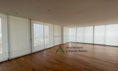 Espectacular PH en Venta (Tres Cumbres)