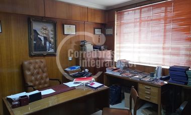 Oficina en Arriendo en Paseo Bulnes . Metro Moneda