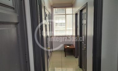 Oficina en Arriendo en Paseo Bulnes . Metro Moneda