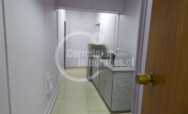 Oficina en Arriendo en Paseo Bulnes . Metro Moneda