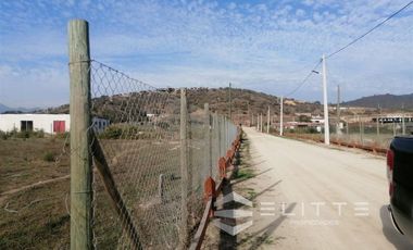 Parcela en Venta en (KRM12429) Parcela plana en condominio habitado